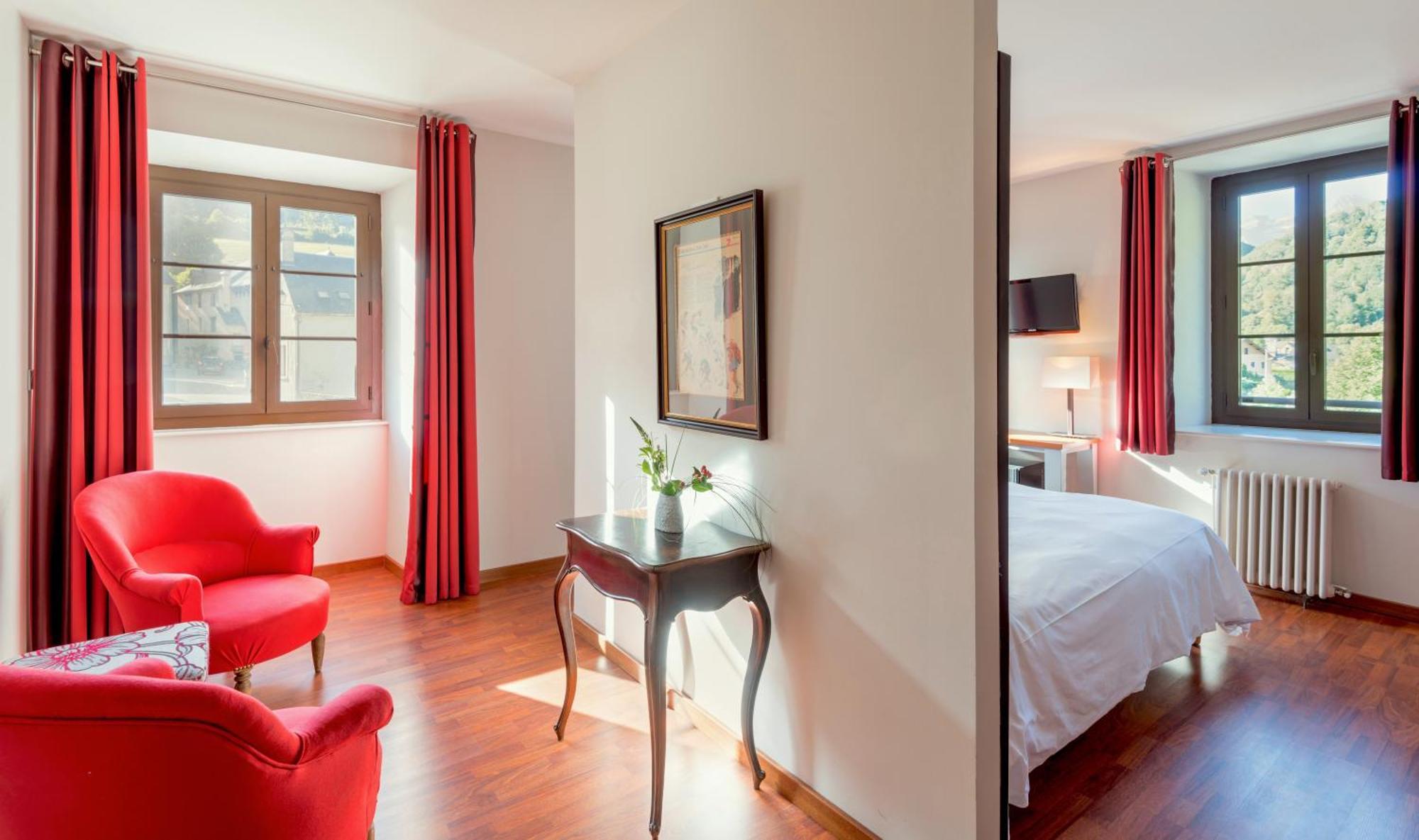 Logis Hotel La Breche De Roland Gèdre Eksteriør billede