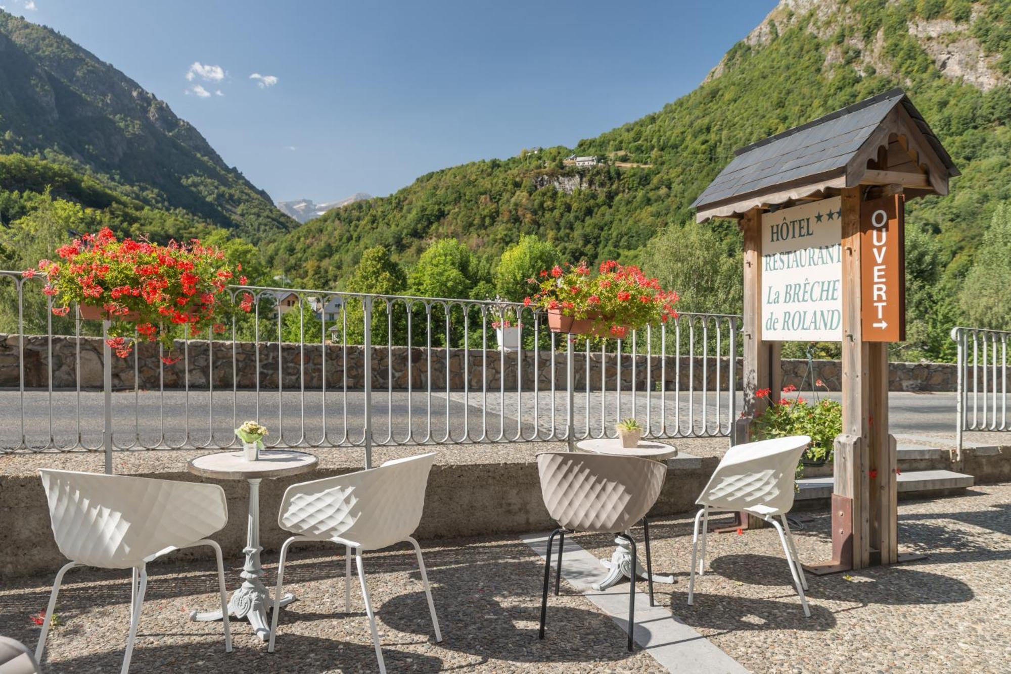 Logis Hotel La Breche De Roland Gèdre Eksteriør billede