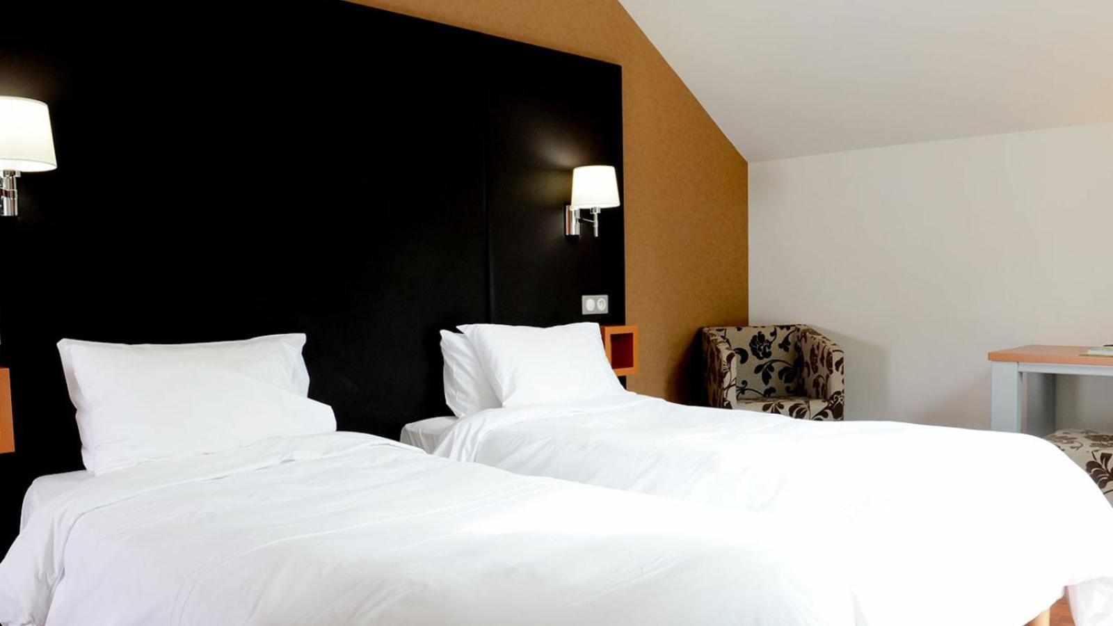 Logis Hotel La Breche De Roland Gèdre Eksteriør billede