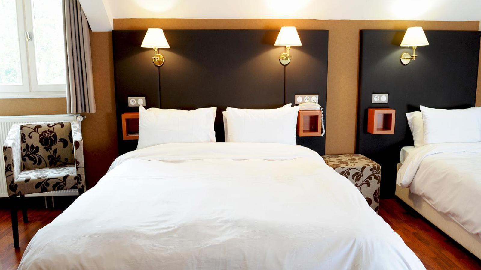 Logis Hotel La Breche De Roland Gèdre Eksteriør billede