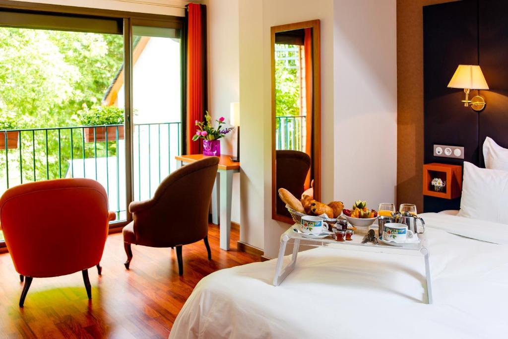 Logis Hotel La Breche De Roland Gèdre Værelse billede