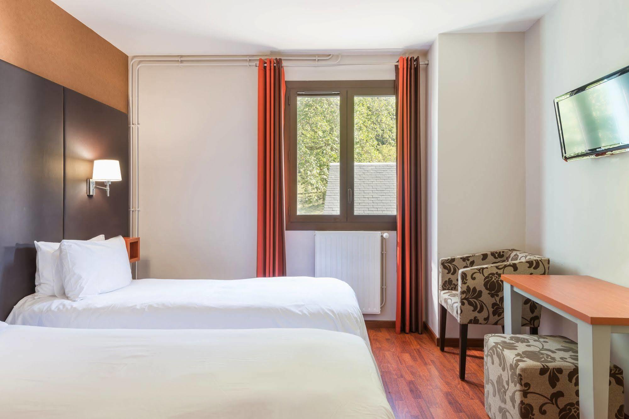 Logis Hotel La Breche De Roland Gèdre Eksteriør billede