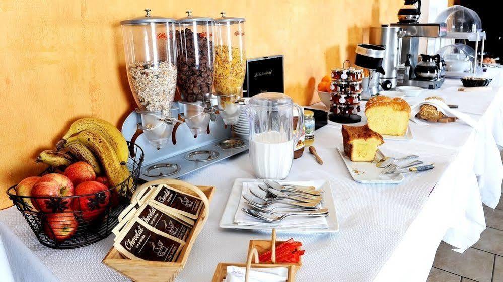 Logis Hotel La Breche De Roland Gèdre Eksteriør billede